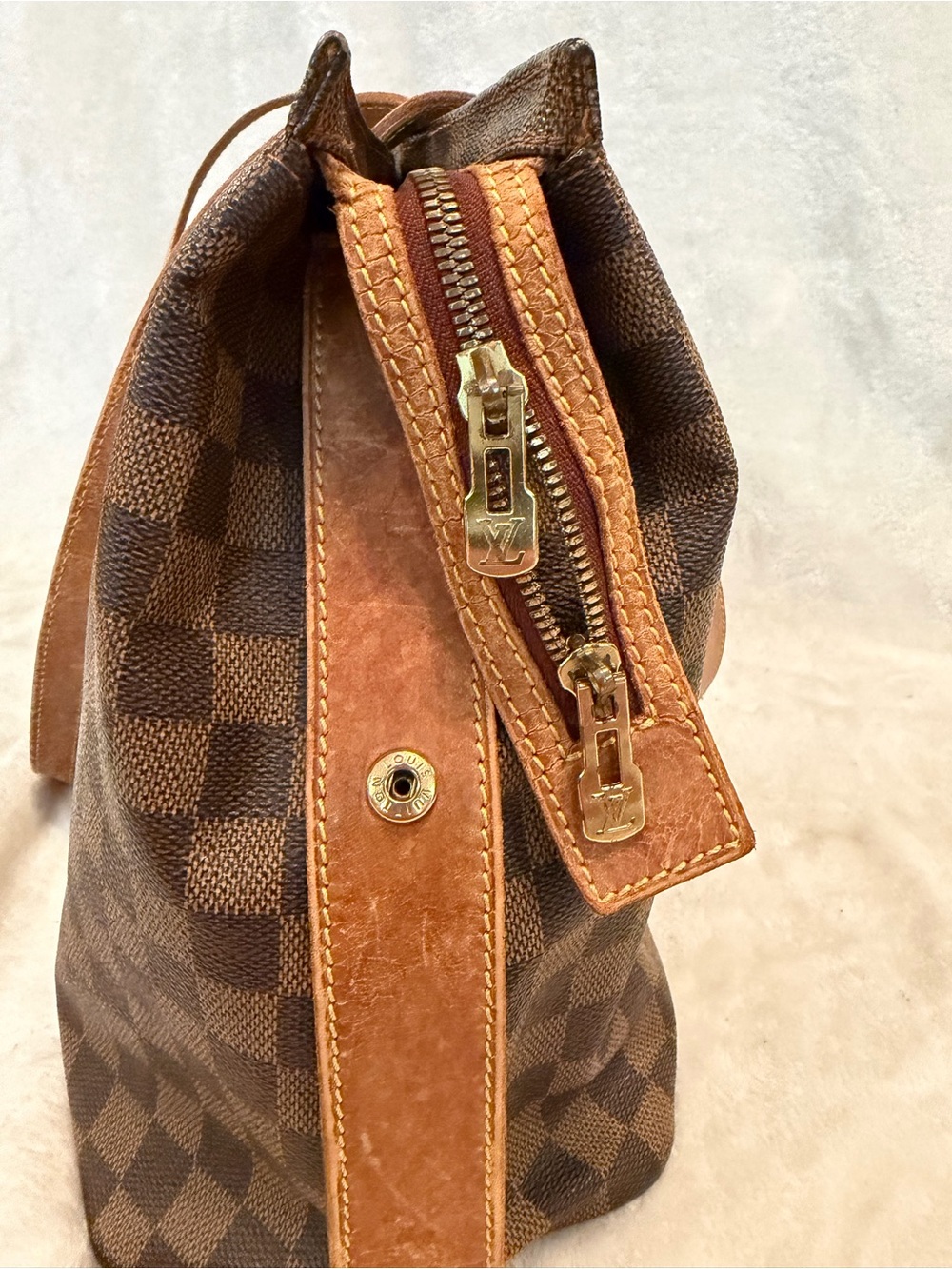 Vintage Louis Vuitton Columbine Tote Bag in the Damier Ebene canvas - Picture 4 of 9